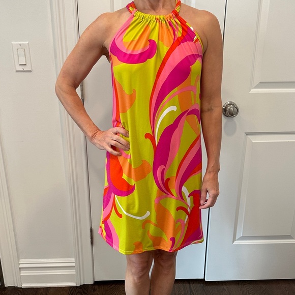 Trina Turk Dresses & Skirts - Trina Turk Vibrant Pink and Orange Halter Dress